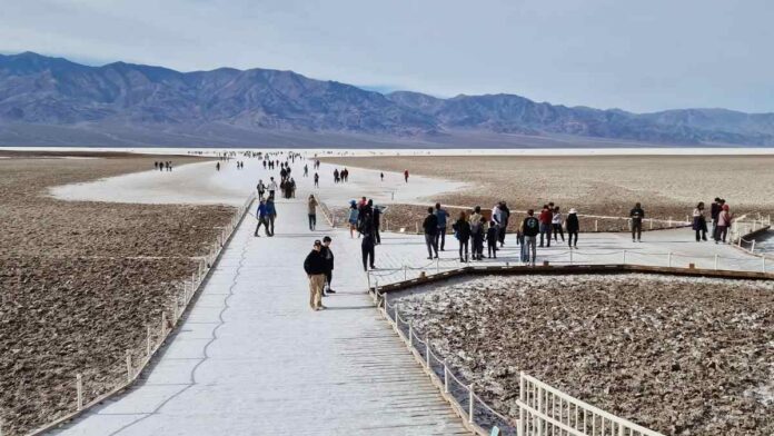Badwater-Basin-Salt-Flats