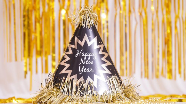 Community Happenings, Packet Papers, Dec. 26